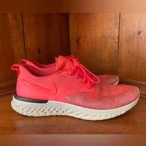 Nike odyssey react 2 flyknit